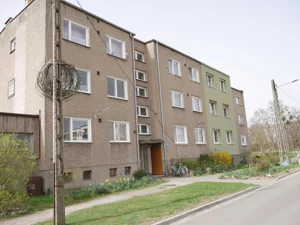 Mieszkanie trzypokojowe 76,00 m², Baczyna, Sprzedaż