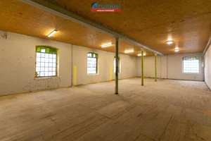 Magazyn 233,00 m², Chodzież, Wynajem