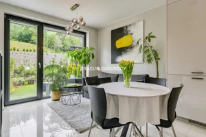 Mieszkanie czteropokojowe 81,00 m², Myślenice, Zacisze, Sprzedaż