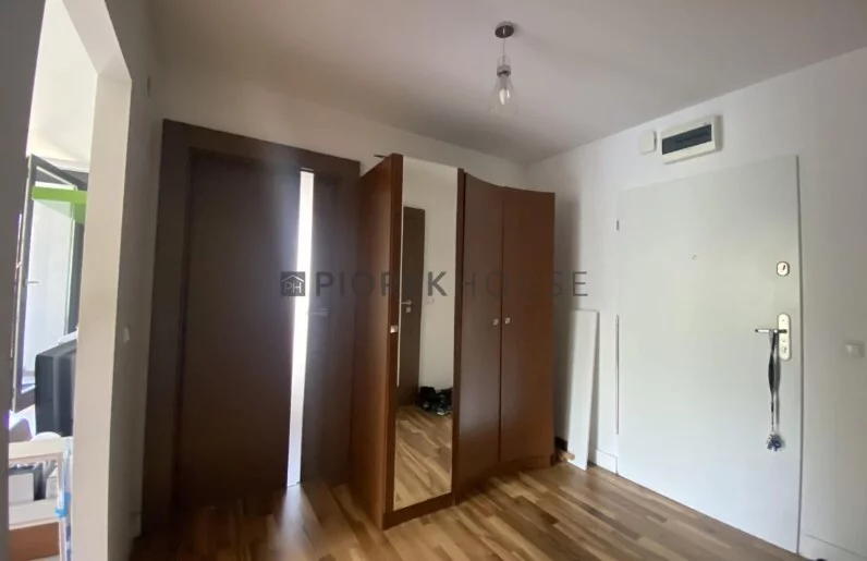 Apartament na sprzedaż, 56,00 m², 3 pokoje, piętro 2, oferta nr 65217/6624/OMS