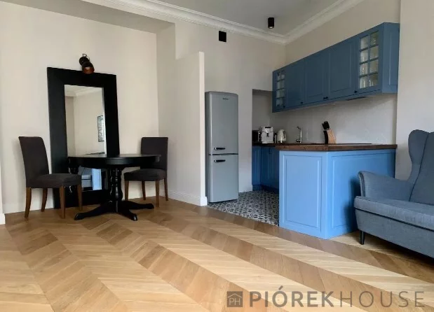 3 pokoje, mieszkanie 69,00 m², piętro 1, oferta nr , 76796/6624/OMS, Warszawa, Śródmieście, Śródmieście, Podwale