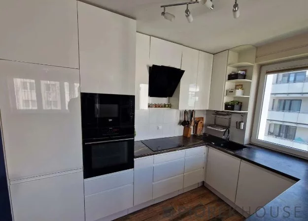 3 pokoje, mieszkanie 56,73 m², piętro 3, oferta nr , 77442/6624/OMS, Ząbki, Powstańców