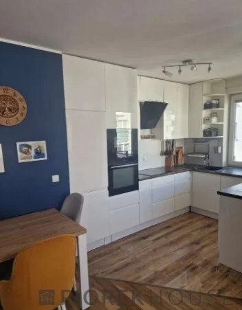 3 pokoje, mieszkanie 56,73 m², piętro 3, oferta nr , 77442/6624/OMS, Ząbki, Powstańców