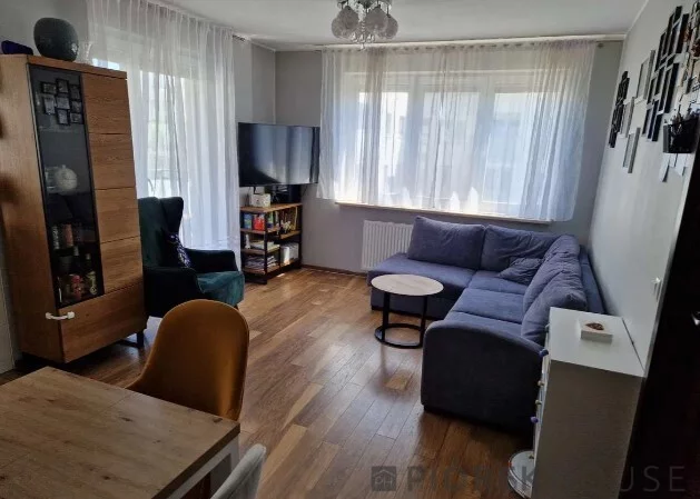 3 pokoje, mieszkanie 56,73 m², piętro 3, oferta nr , 77442/6624/OMS, Ząbki, Powstańców