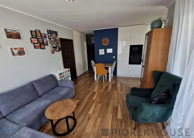 3 pokoje, mieszkanie 56,73 m², piętro 3, oferta nr , 77442/6624/OMS, Ząbki, Powstańców