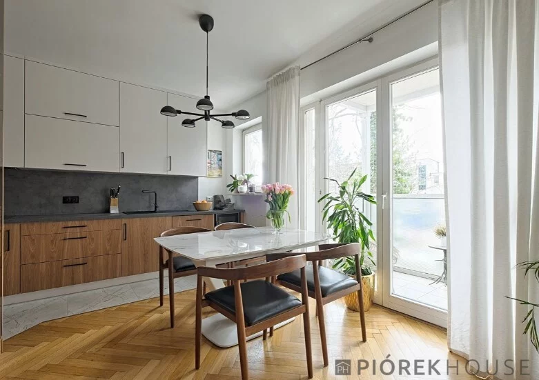 4 pokoje, mieszkanie 125,00 m², piętro 1, oferta nr , 77925/6624/OMS, Warszawa, Ochota, Ochota, Białobrzeska