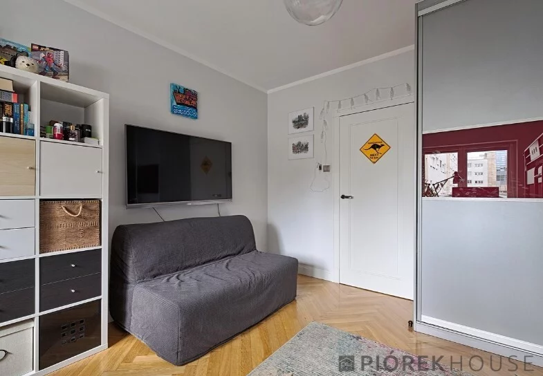 4 pokoje, mieszkanie 125,00 m², piętro 1, oferta nr , 77925/6624/OMS, Warszawa, Ochota, Ochota, Białobrzeska