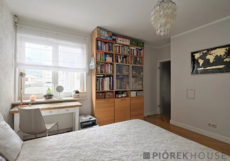 4 pokoje, mieszkanie 125,00 m², piętro 1, oferta nr , 77925/6624/OMS, Warszawa, Ochota, Ochota, Białobrzeska