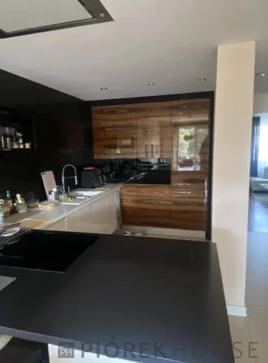 4 pokoje, mieszkanie 130,00 m², piętro 3, oferta nr , 76794/6624/OMS, Ząbki, Powstańców