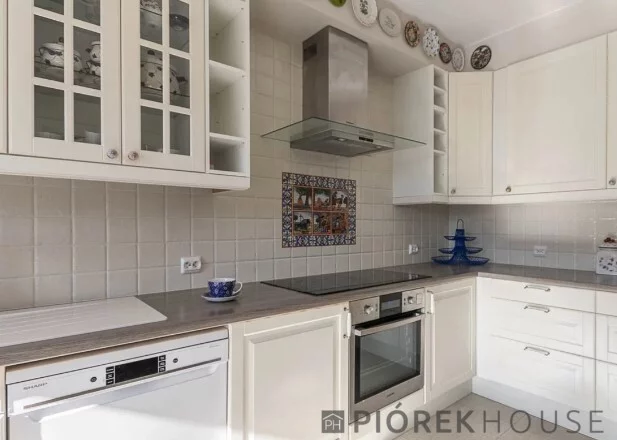 5 pokoi, mieszkanie 261,00 m², parter, oferta nr , 75924/6624/OMS, Warszawa, Ursynów, Ursynów, Menueta