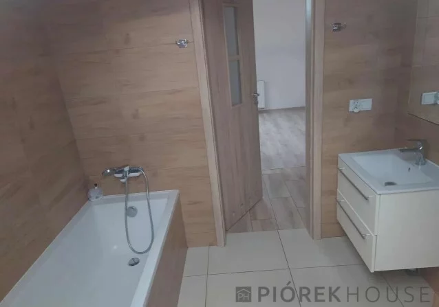 5 pokoi, mieszkanie 162,00 m², piętro 1, oferta nr , 76731/6624/OMS, Marki, Opolska