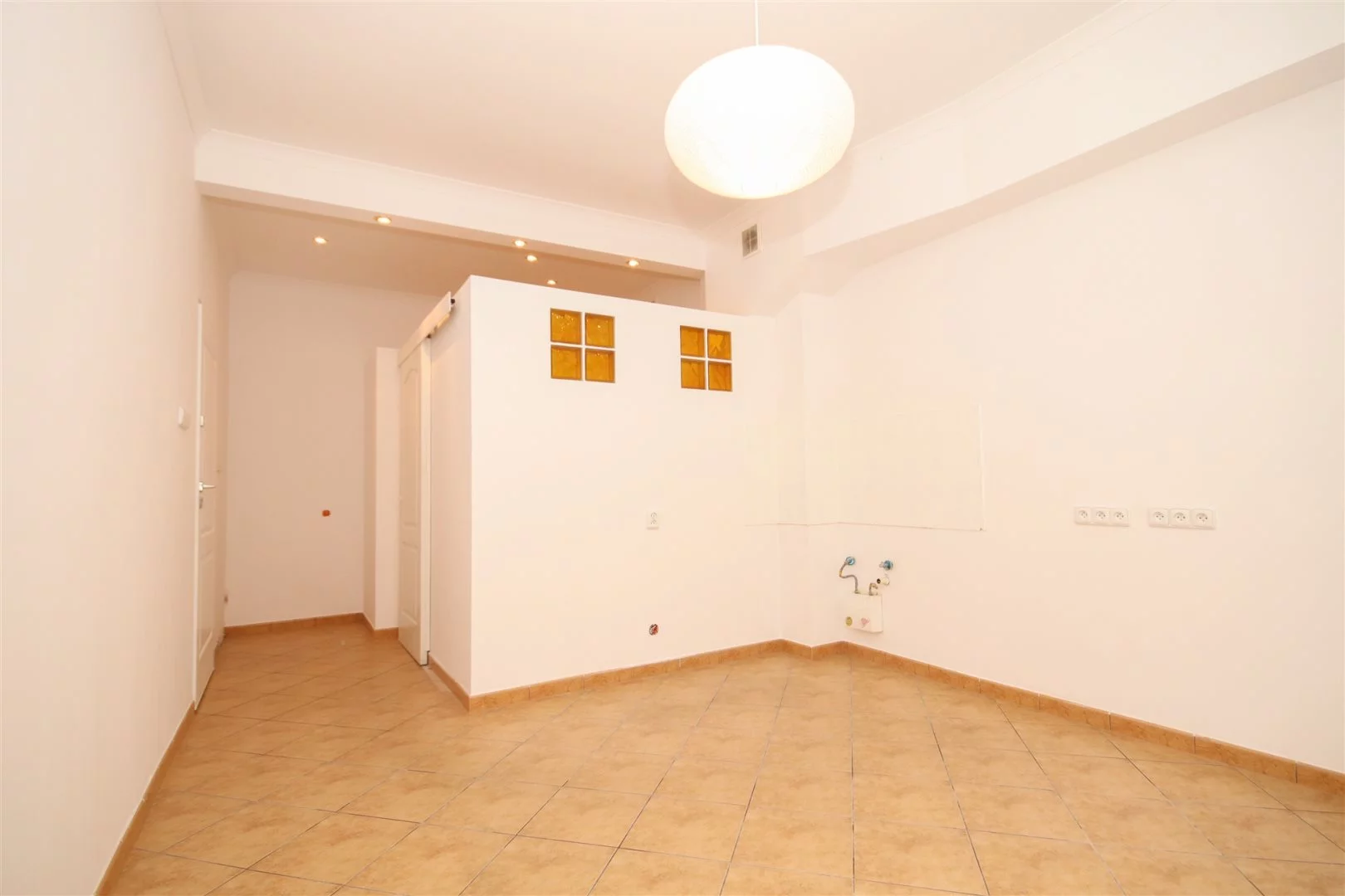 Lokal użytkowy 63,00 m², oferta nr , GRS-LW-3001, Słupsk, Filmowa