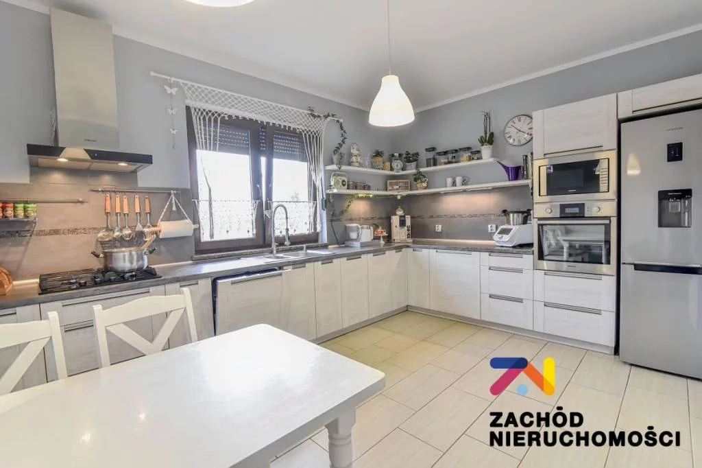 154550227 - zdjęcie nr 2