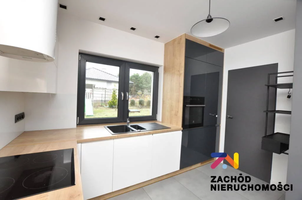 158850227 - zdjęcie nr 4