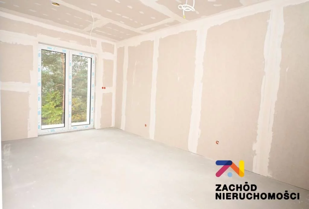 158680227 - zdjęcie nr 2