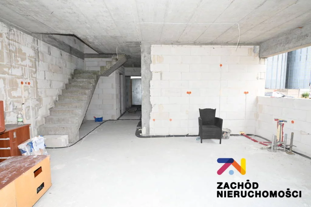 162240227 - zdjęcie nr 3
