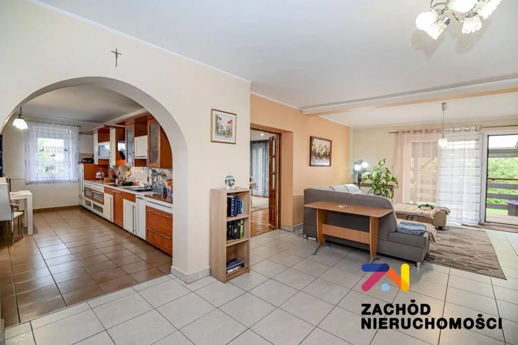 156230227 - zdjęcie nr 3