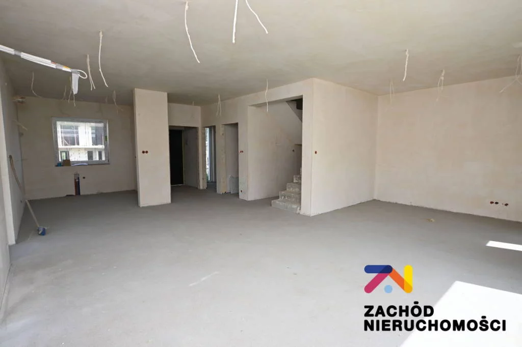 162490227 - zdjęcie nr 4