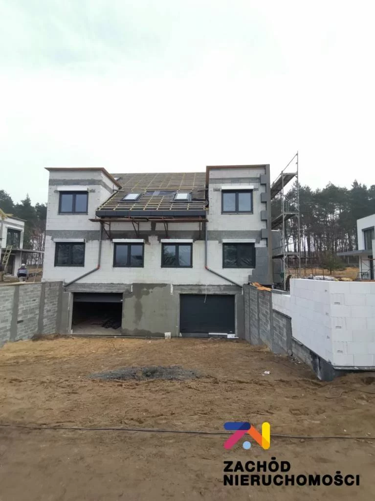 146760227 - zdjęcie nr 0