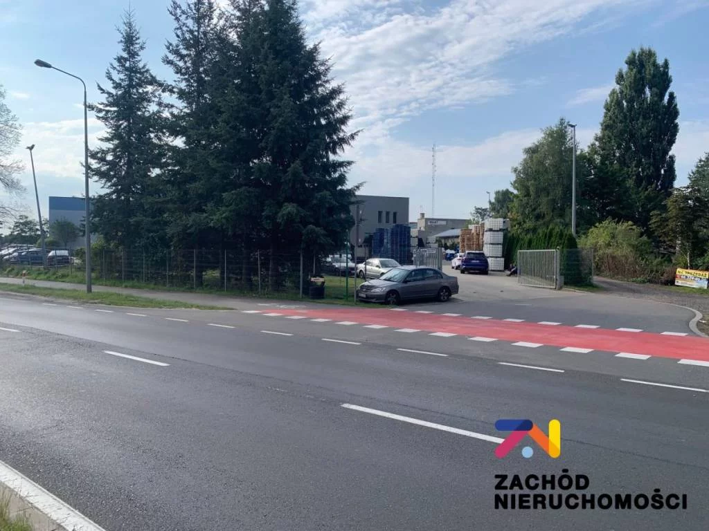 143280227 - zdjęcie nr 3