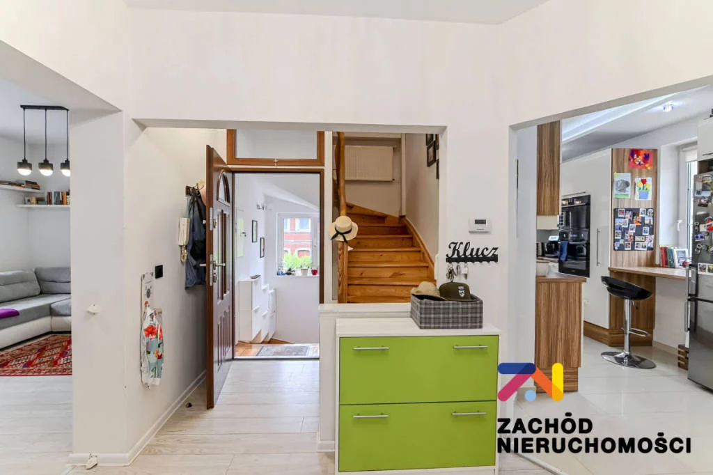 Lokal użytkowy 202,45 m², oferta nr , 162260227, Zielona Góra, Jaskółcza