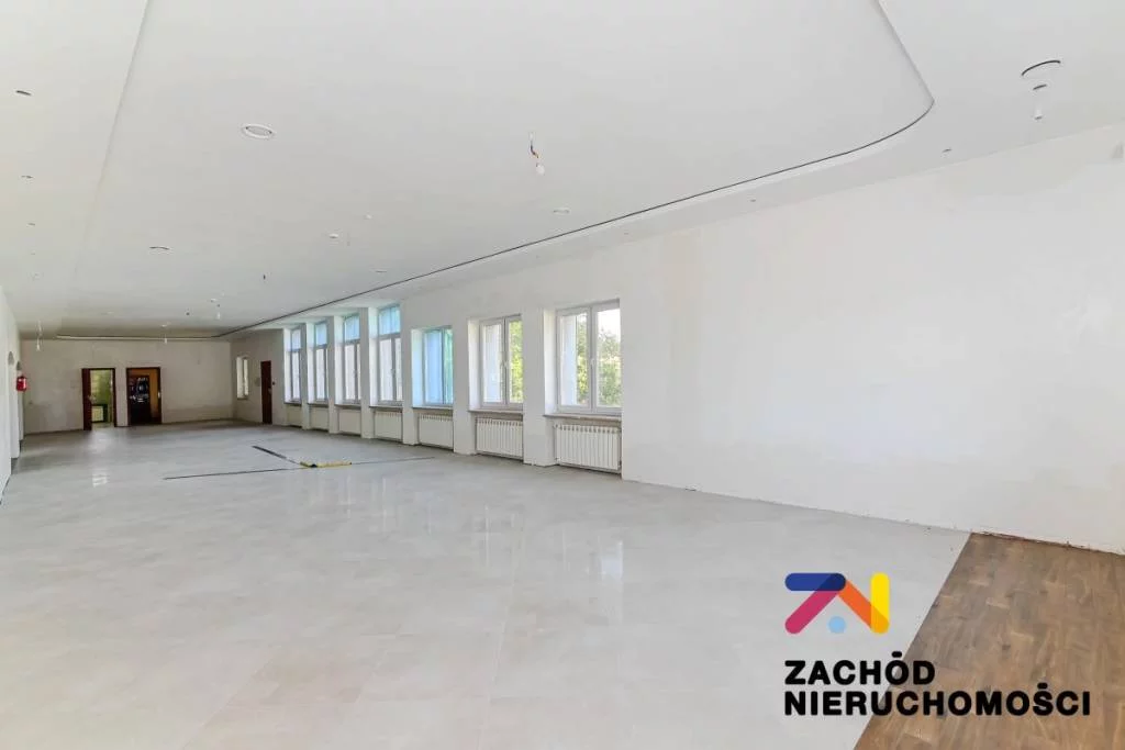 Lokal użytkowy 1 400,00 m², oferta nr , 157260227, Zabór