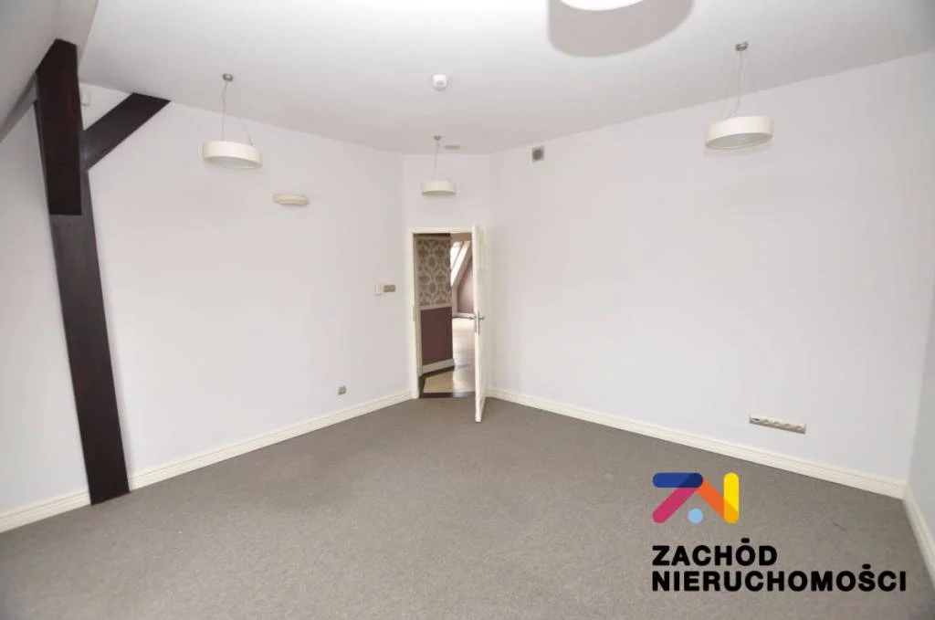 161270227 - zdjęcie nr 4