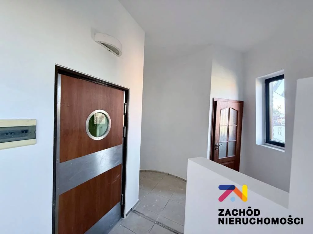 162220227 - zdjęcie nr 2