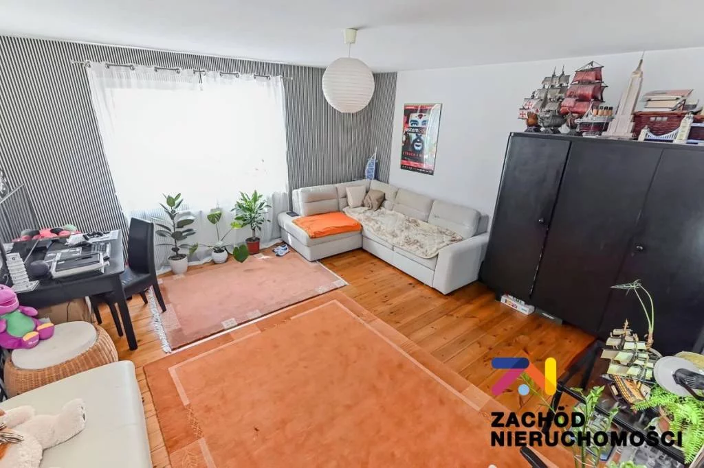 161340227 - zdjęcie nr 0