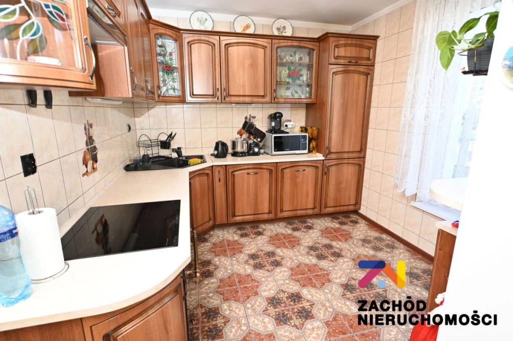 162540227 - zdjęcie nr 4
