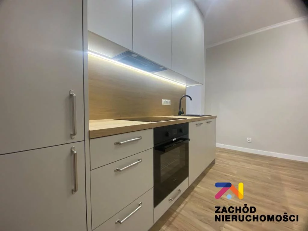 159590227 - zdjęcie nr 1
