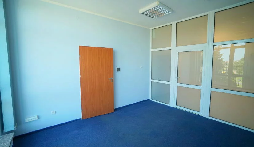 Lokal użytkowy 1 681,48 m², oferta nr , 2426, Łomża, Niemcewicza