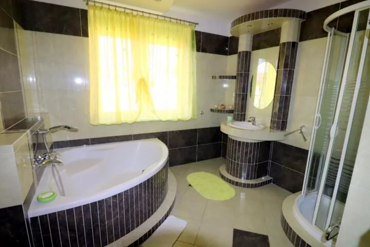4 pokoje, mieszkanie 96,68 m², piętro 3, oferta nr , 2443, Ełk, Wielkanocna