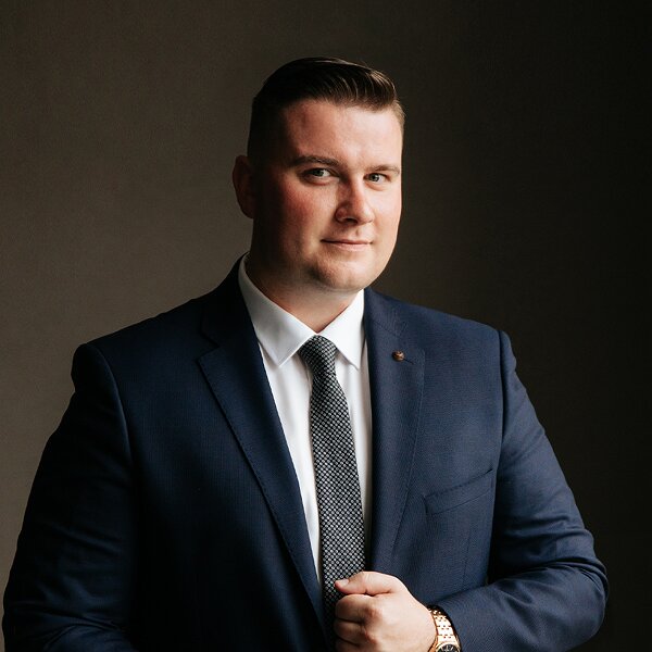 Agent Tomasz Góralczyk
