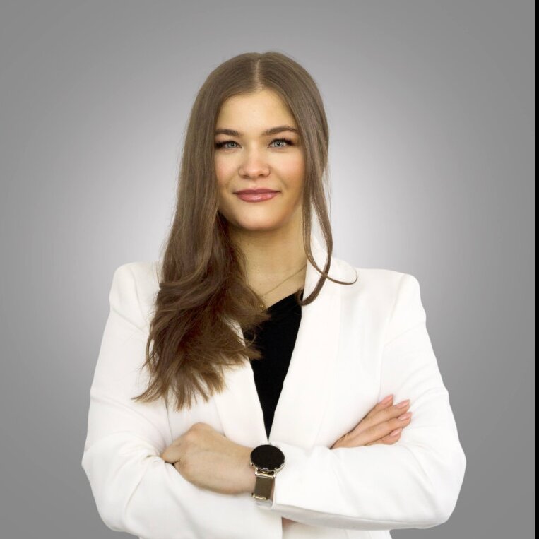Agent Julia Rogowska