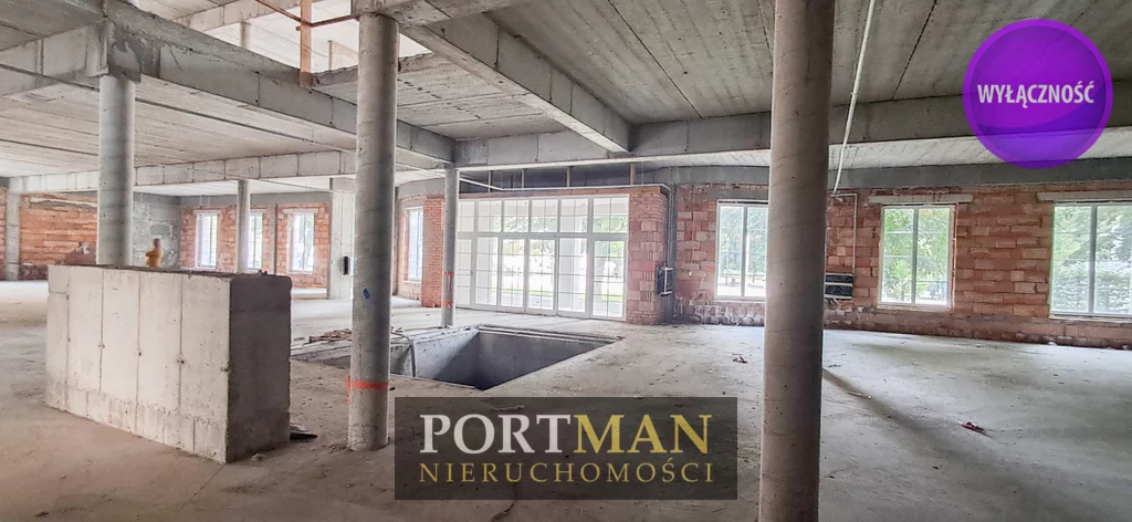 Lokal użytkowy 2 700,00 m², oferta nr , 8/4857/OOS, Łęczyca