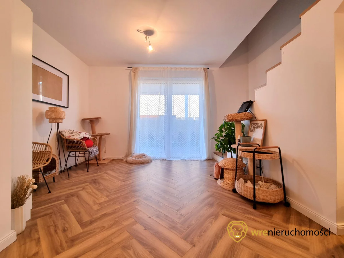 Mieszkanie czteropokojowe 81,72 m², Jelcz-Laskowice, Zwycięska, Sprzedaż