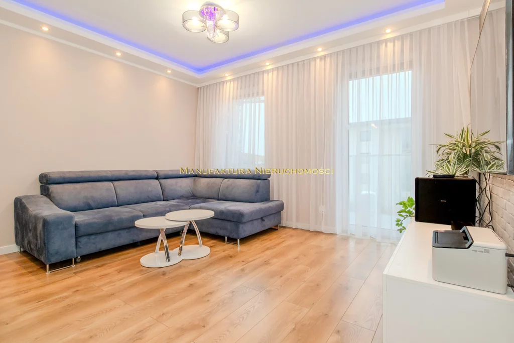 Apartament na sprzedaż, 55,00 m², 3 pokoje, piętro 2, oferta nr 237/15147/OMS