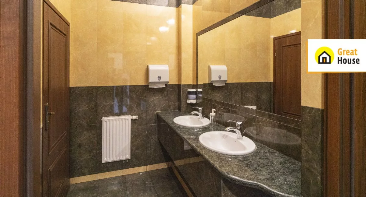 Obiekt 700,00 m², oferta nr , GH948426, Dzielna