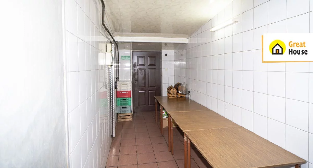Obiekt 700,00 m², oferta nr , GH948426, Dzielna