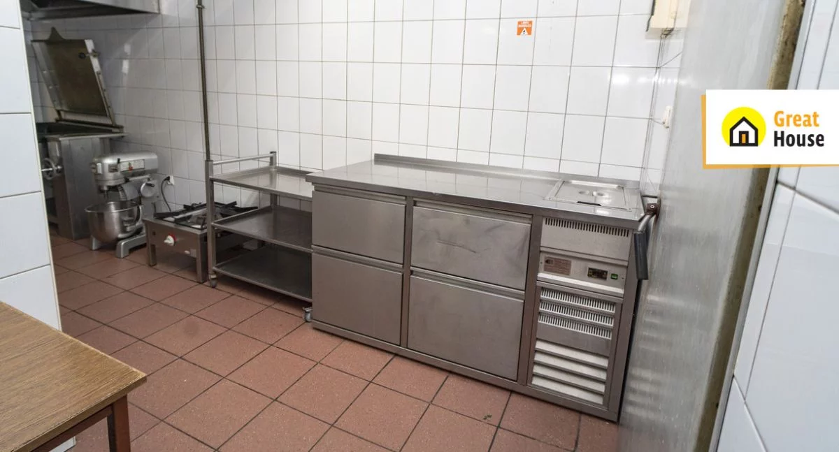 Obiekt 700,00 m², oferta nr , GH948426, Dzielna
