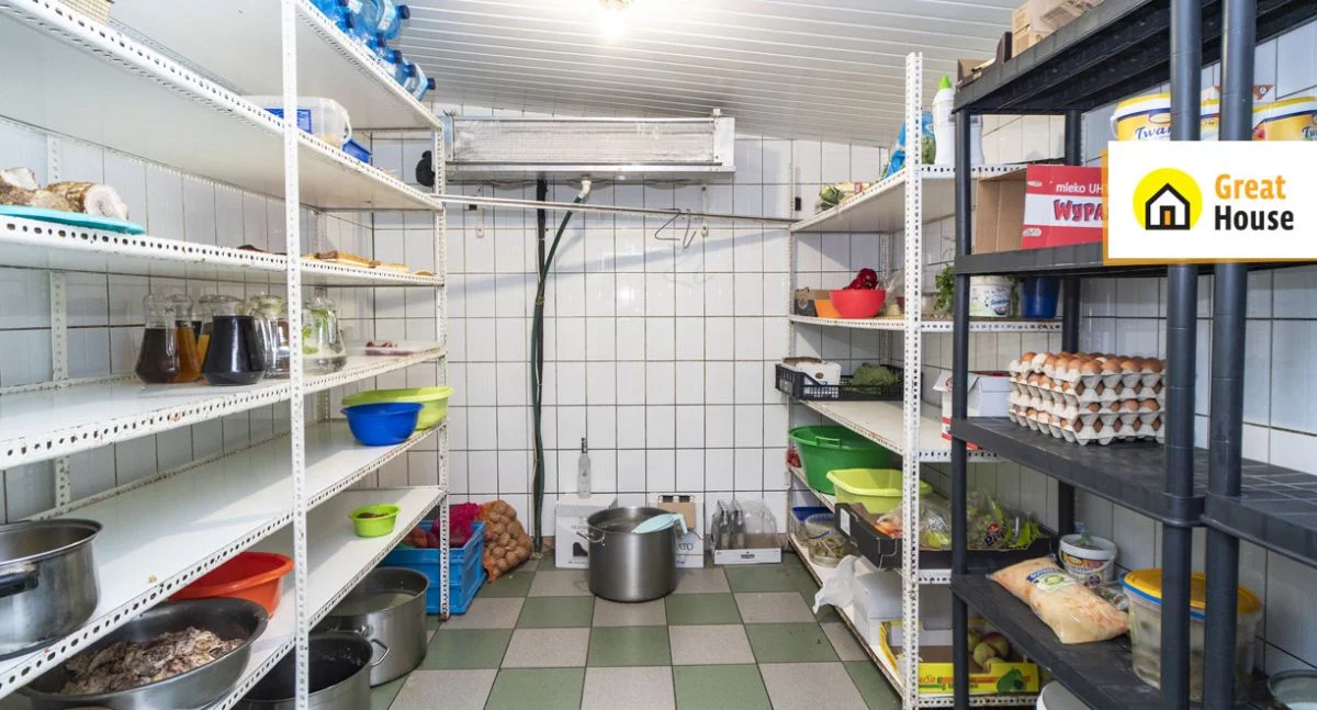 Obiekt 700,00 m², oferta nr , GH948426, Dzielna