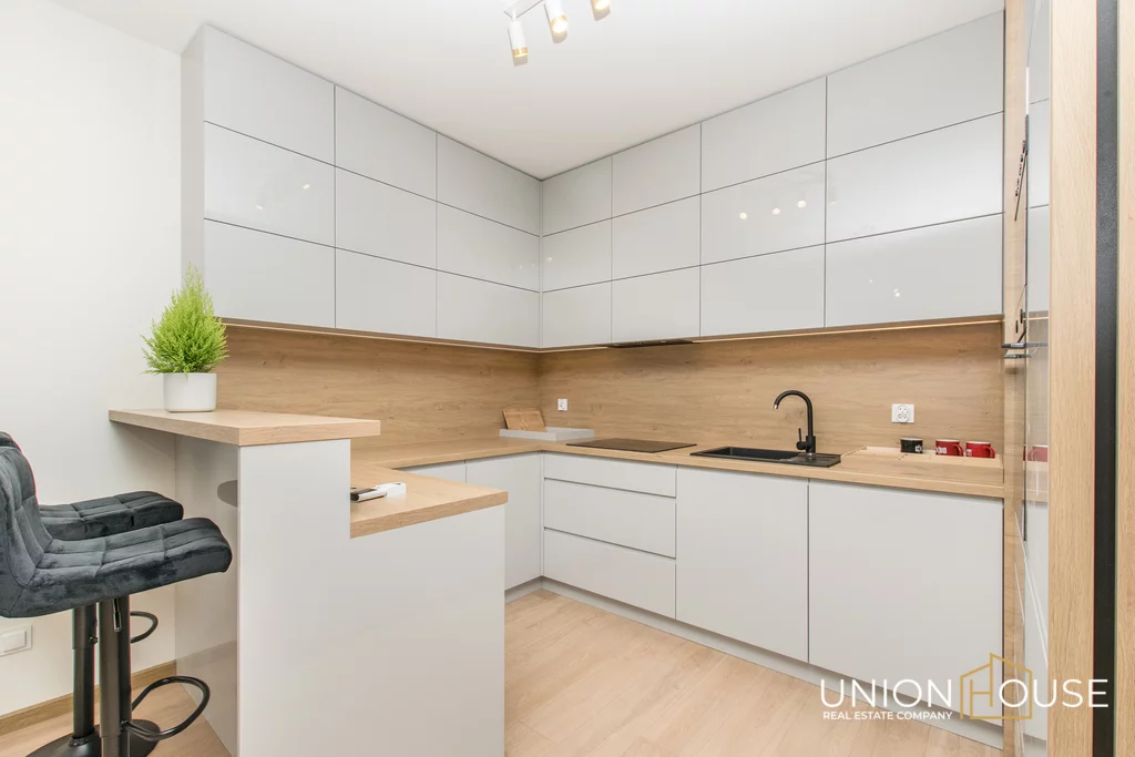 3 pokoje, mieszkanie 61,00 m², piętro 5, oferta nr , 466/12320/OMW, Kraków, Stare Miasto, Śródmieście, Prandoty