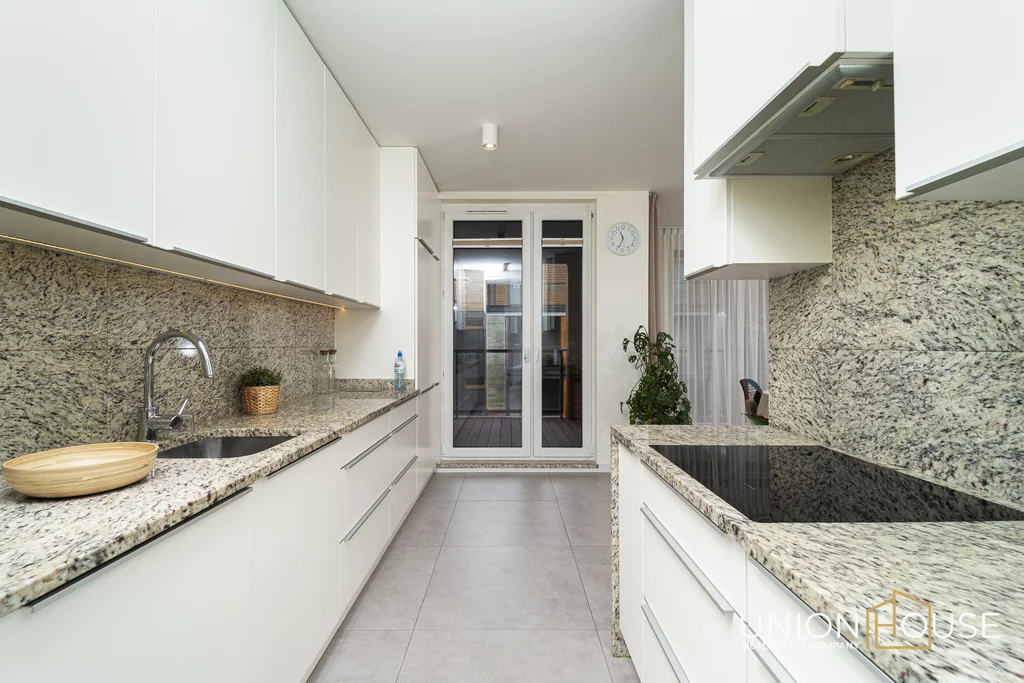 4 pokoje, mieszkanie 88,13 m², piętro 3, oferta nr , 247/12320/OMS, Kraków, Podgórze, Bagrowa