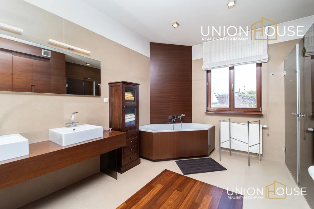 5 pokoi, apartament 228,00 m², piętro 4, oferta nr , 240/12320/OMS, Kraków, Stare Miasto, Stare Miasto, marsz. Józefa Piłsudskiego