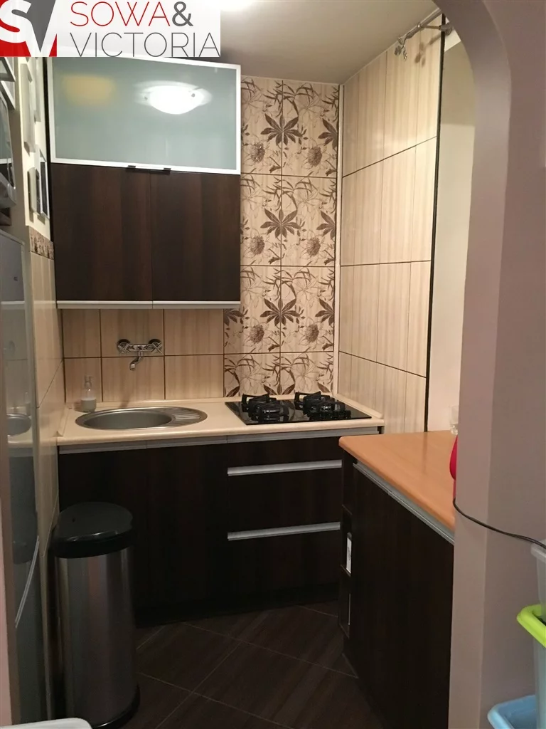 1 pokój, mieszkanie 27,00 m², piętro 3, oferta nr , 2297/14328/OMW, Wałbrzych, Biały Kamień