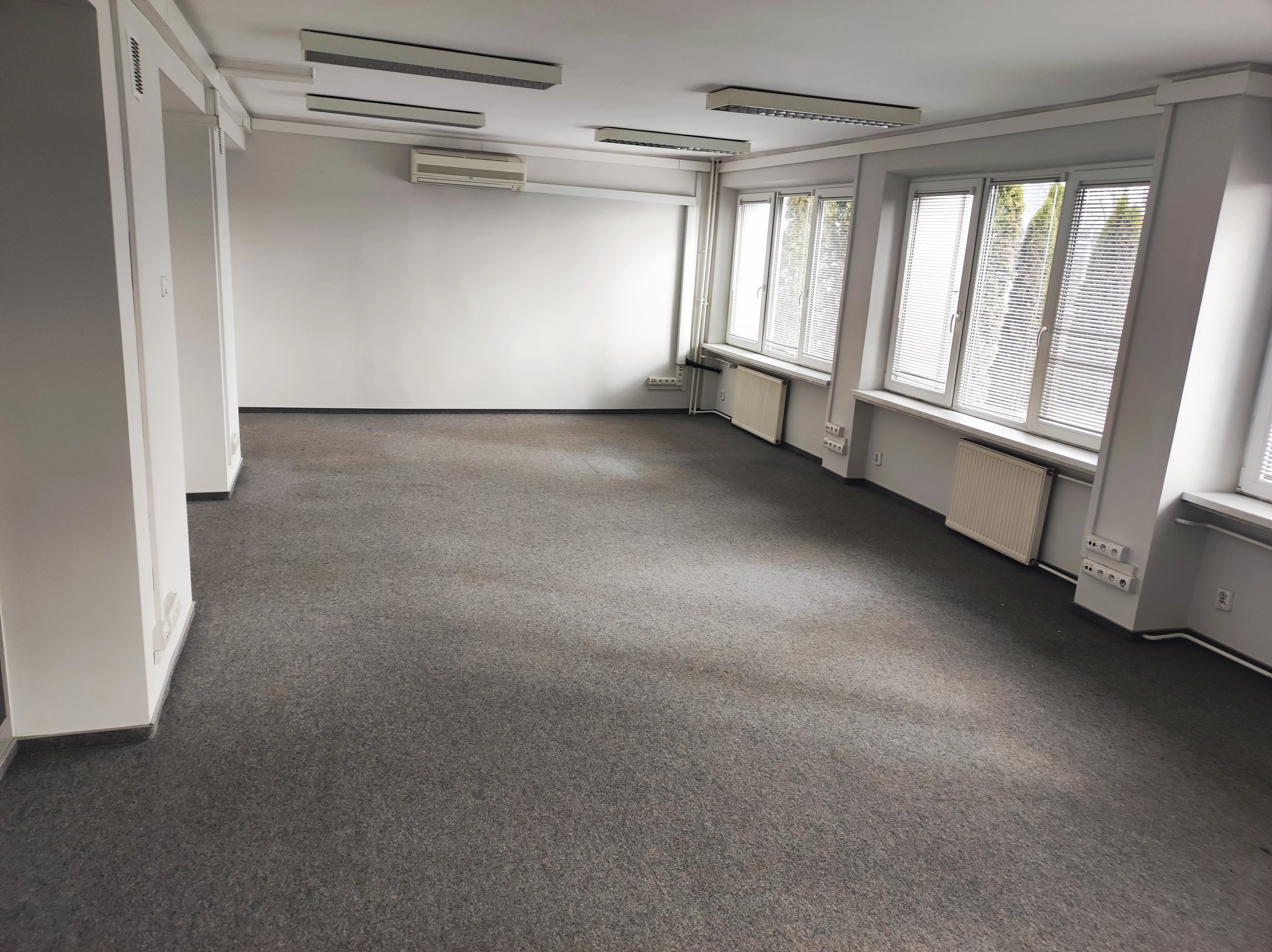 Biuro 212,45 m², oferta nr , Biura Rudna I i II, Rudna Mała, Lotniskowa 3