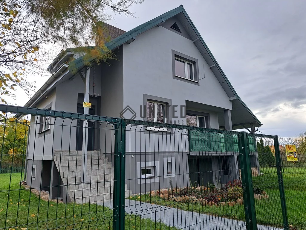 Dom wolnostojący 252,00 m², Miłoszyce, Średnia, Sprzedaż