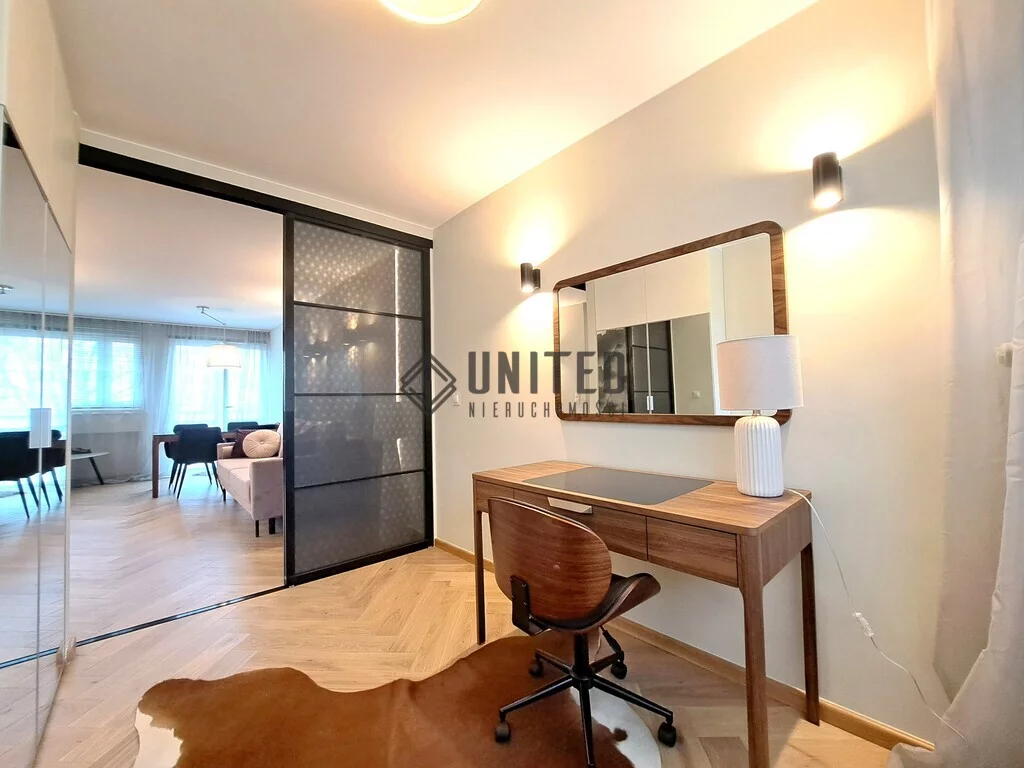 3 pokoje, mieszkanie 42,50 m², piętro 1, oferta nr , 16159/10630/OMS, Wrocław, pl. Nowy Targ