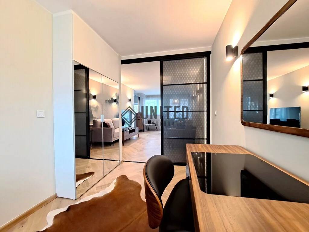 3 pokoje, mieszkanie 42,50 m², piętro 1, oferta nr , 16159/10630/OMS, Wrocław, pl. Nowy Targ
